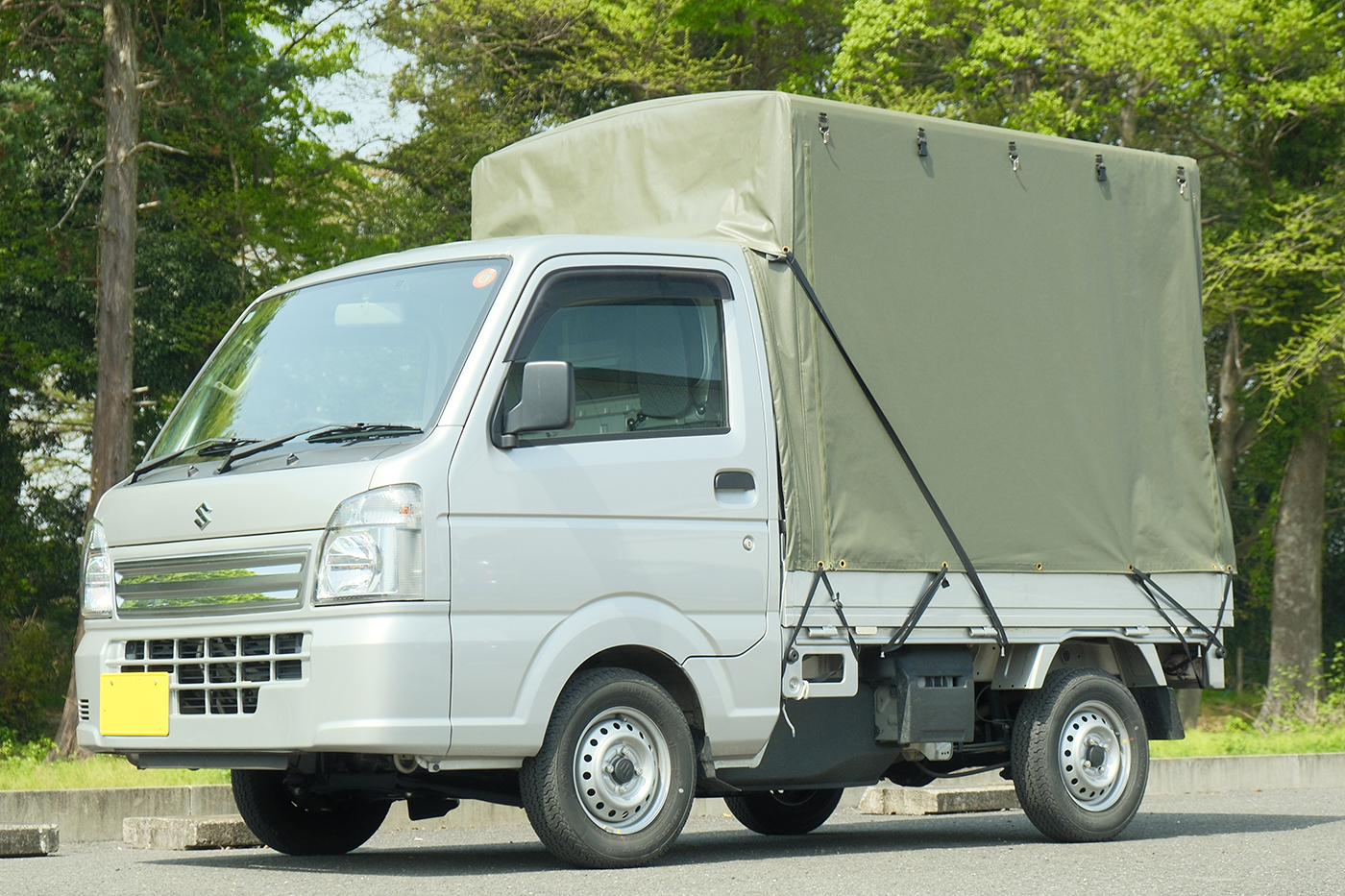 RV-1 軽トラック荷台用 フレーム&三開放幌 国産セットの積荷の後ろの写真